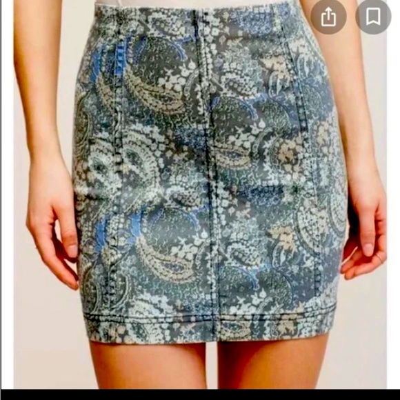Free People Dresses & Skirts - Free people skirt Sz 8